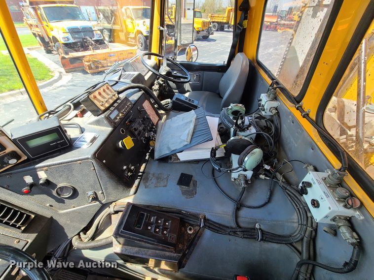 image for item DH5961 1997 Volvo WX  paint striper truck