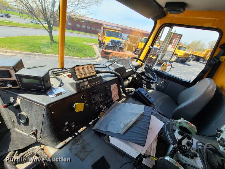 image for item DH5961 1997 Volvo WX  paint striper truck