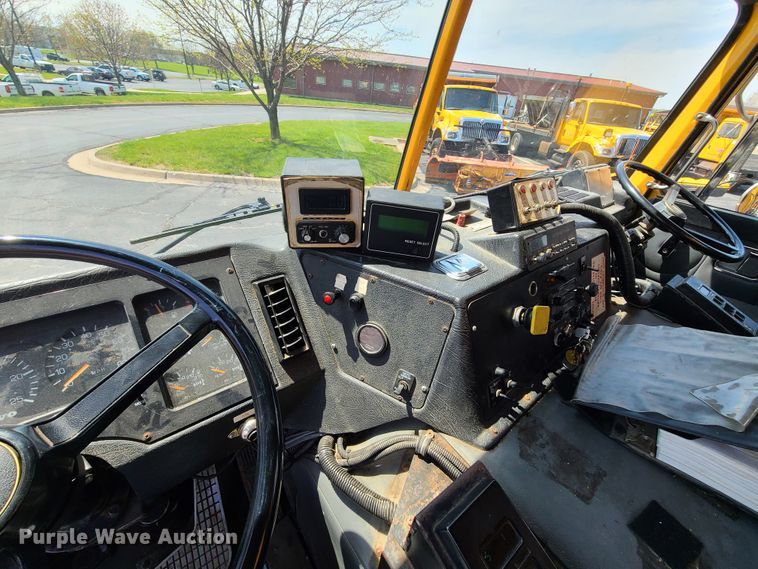 image for item DH5961 1997 Volvo WX  paint striper truck