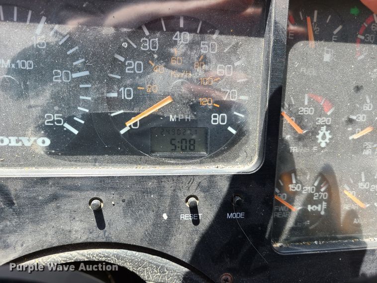 image for item DH5961 1997 Volvo WX  paint striper truck