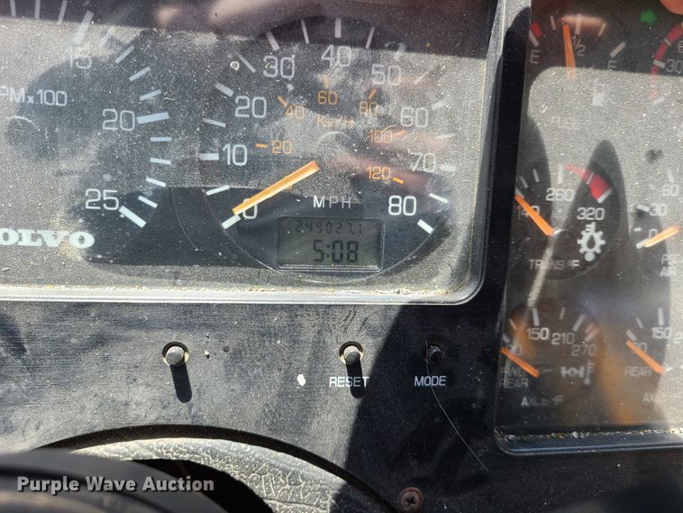 image for item DH5961 1997 Volvo WX  paint striper truck