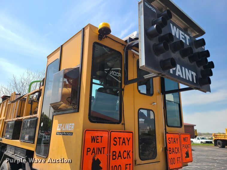 image for item DH5961 1997 Volvo WX  paint striper truck