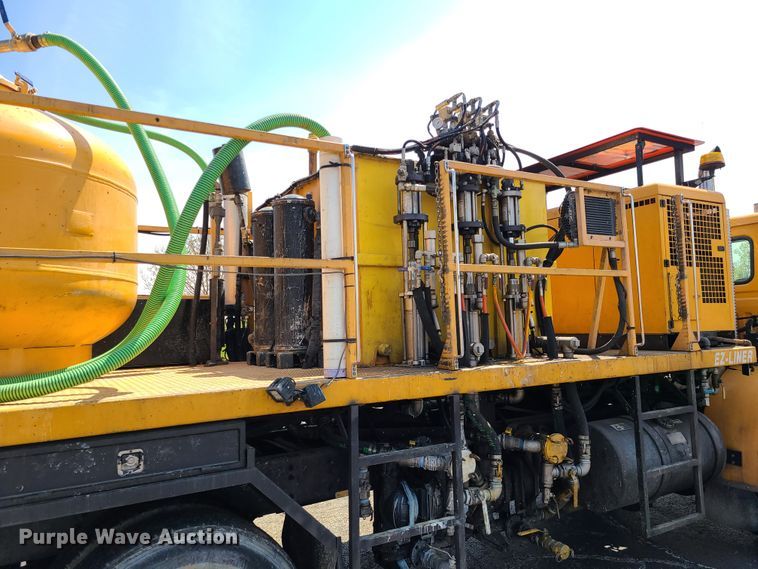 image for item DH5961 1997 Volvo WX  paint striper truck