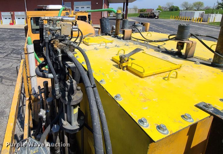 image for item DH5961 1997 Volvo WX  paint striper truck