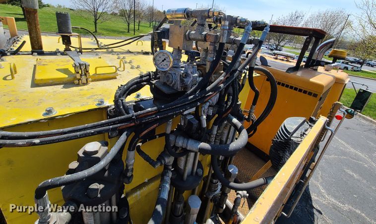 image for item DH5961 1997 Volvo WX  paint striper truck