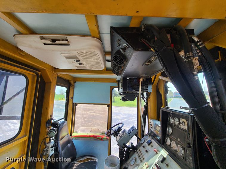 image for item DH5961 1997 Volvo WX  paint striper truck