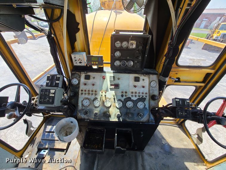 image for item DH5961 1997 Volvo WX  paint striper truck