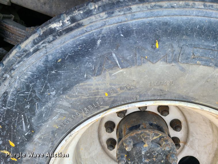 image for item DH5961 1997 Volvo WX  paint striper truck