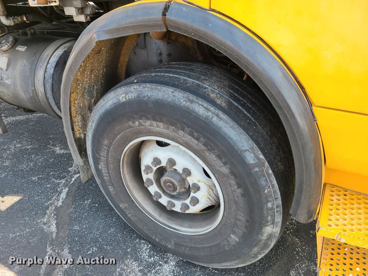 image for item DH5961 1997 Volvo WX  paint striper truck