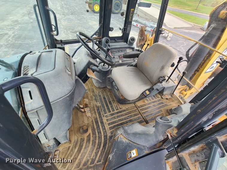 image for item DH5973 2003 John Deere 410G  backhoe