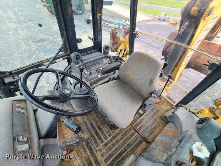 image for item DH5973 2003 John Deere 410G  backhoe