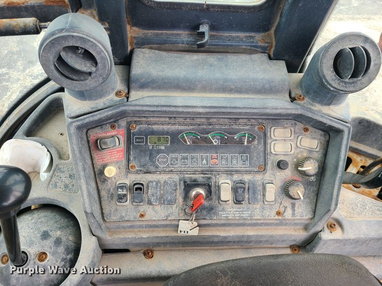 image for item DH5973 2003 John Deere 410G  backhoe