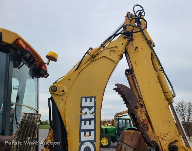 image for item DH5973 2003 John Deere 410G  backhoe