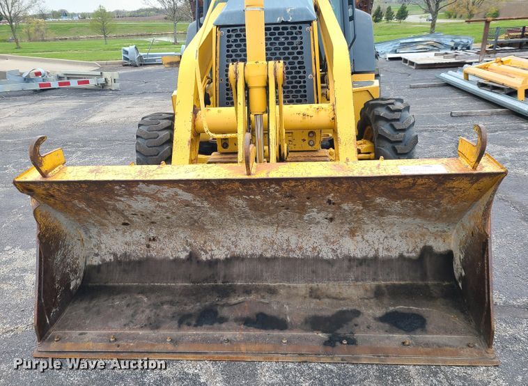 image for item DH5973 2003 John Deere 410G  backhoe