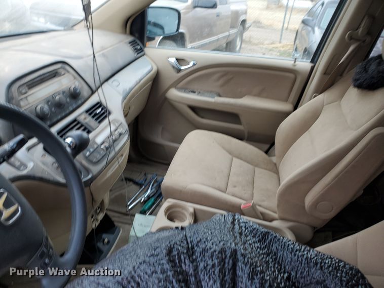 image for item DI4763 2005 Honda Odyssey  van