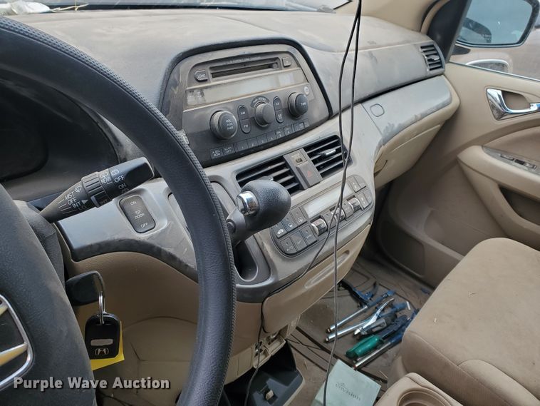 image for item DI4763 2005 Honda Odyssey  van