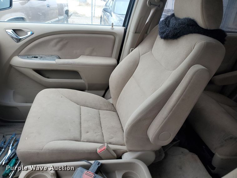 image for item DI4763 2005 Honda Odyssey  van