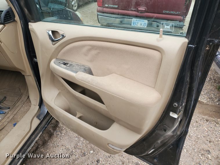 image for item DI4763 2005 Honda Odyssey  van