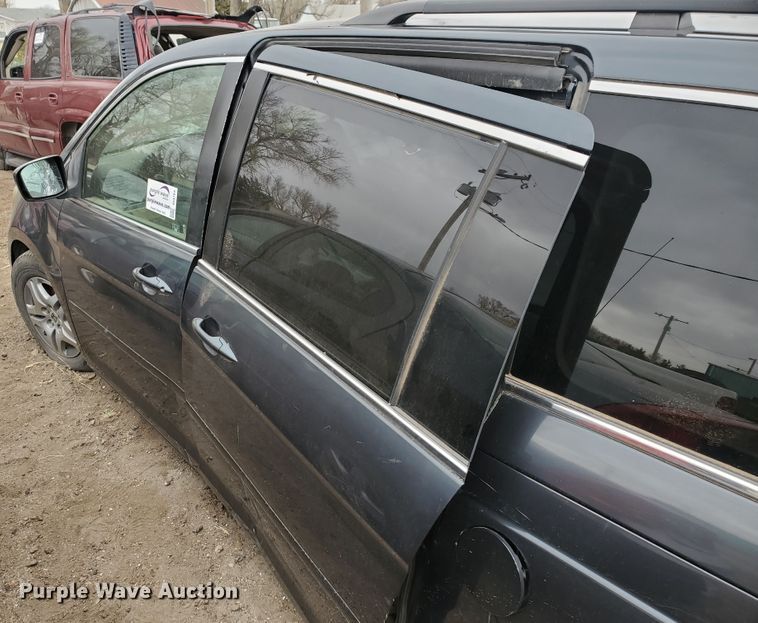 image for item DI4763 2005 Honda Odyssey  van