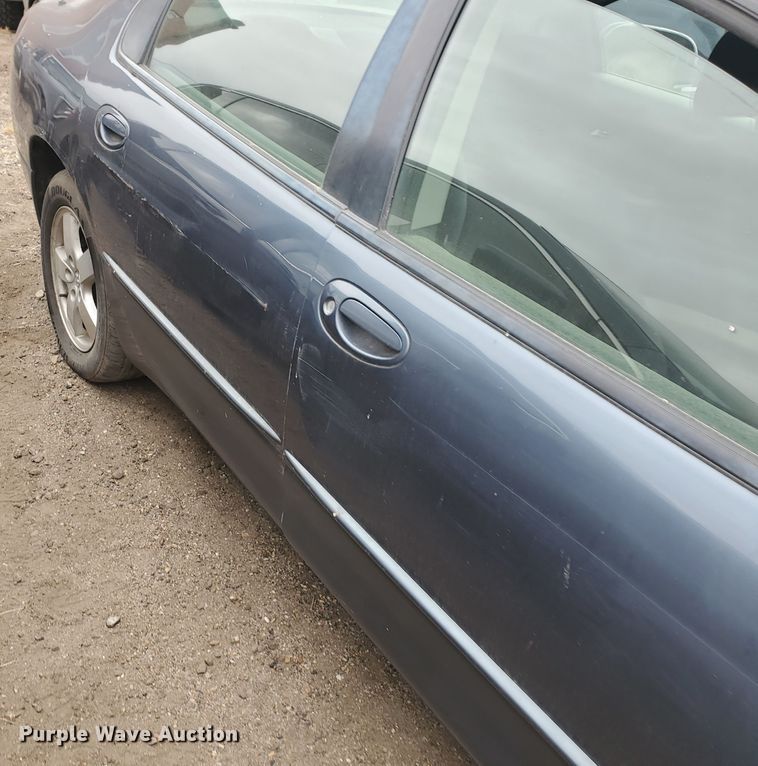 image for item DI4764 2002 Dodge Intrepid