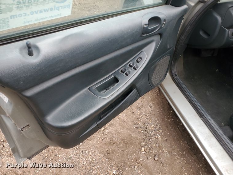 image for item DI4765 2004 Chrysler Sebring Touring