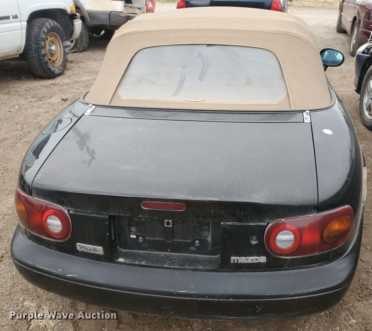 image for item DI4766 1993 Mazda Miata CV