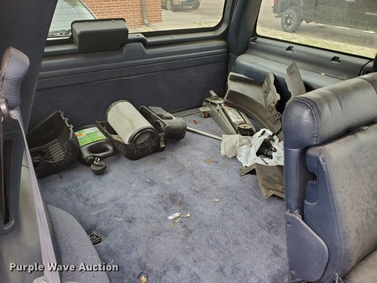 image for item DI4767 1998 Chevrolet Tahoe LT  SUV