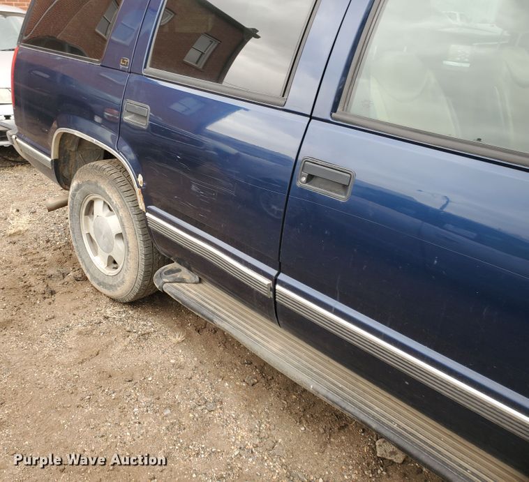 image for item DI4767 1998 Chevrolet Tahoe LT  SUV