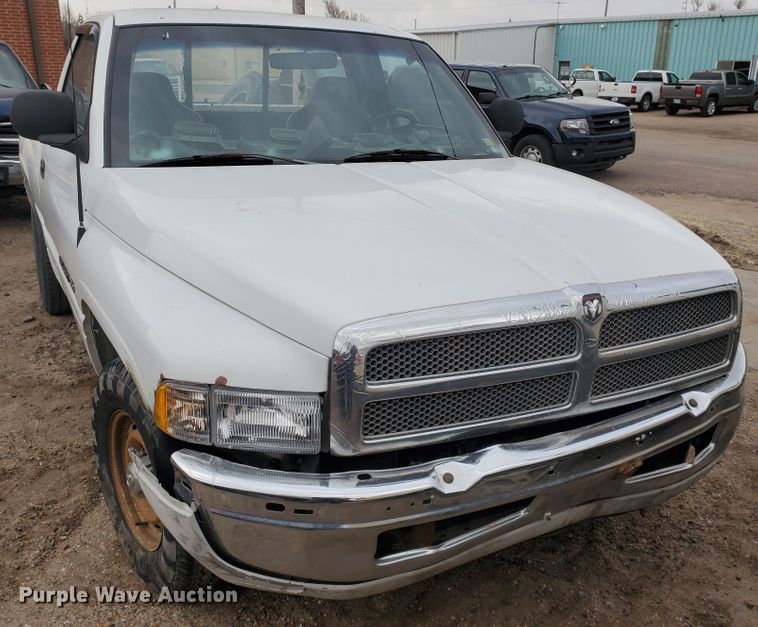 image for item DI4768 1999 Dodge Ram 1500  pickup truck