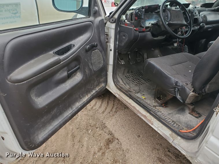 image for item DI4768 1999 Dodge Ram 1500  pickup truck