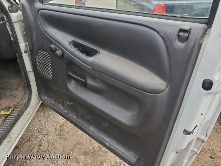 image for item DI4768 1999 Dodge Ram 1500  pickup truck