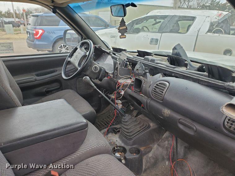 image for item DI4768 1999 Dodge Ram 1500  pickup truck