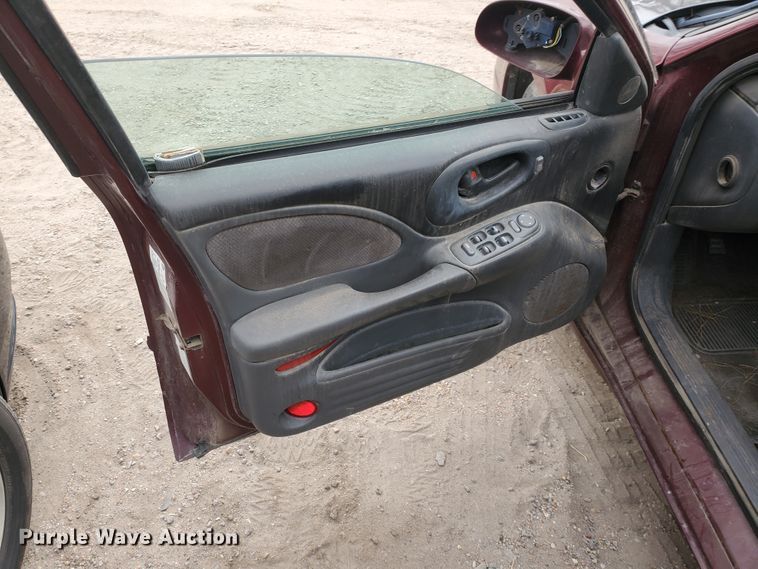 image for item DI4772 2002 Pontiac Bonneville SE