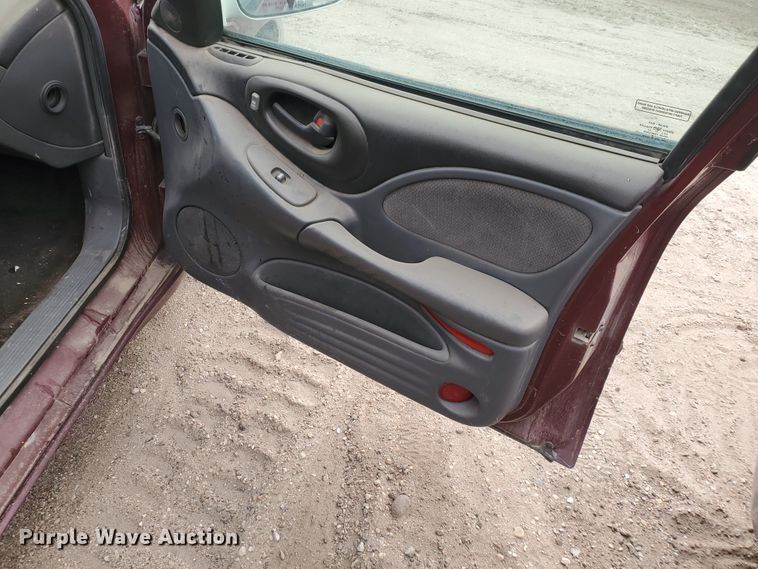 image for item DI4772 2002 Pontiac Bonneville SE