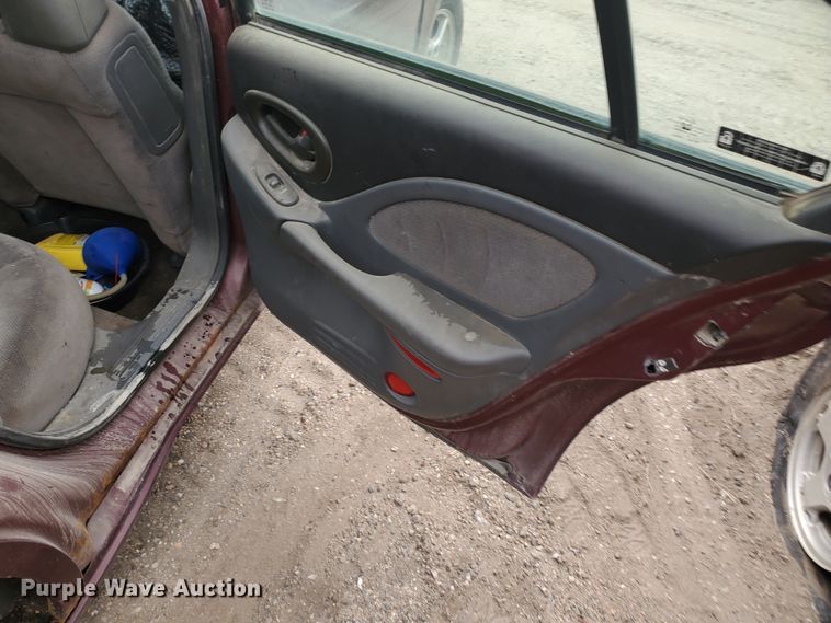 image for item DI4772 2002 Pontiac Bonneville SE