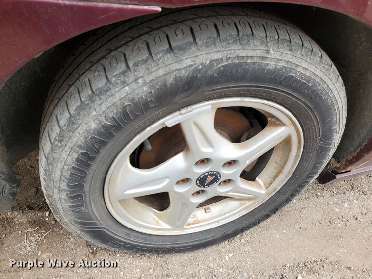 image for item DI4772 2002 Pontiac Bonneville SE