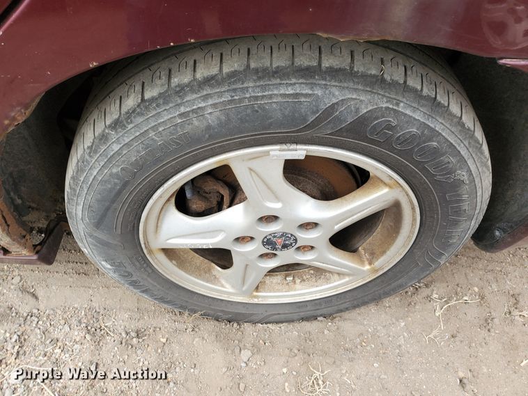 image for item DI4772 2002 Pontiac Bonneville SE