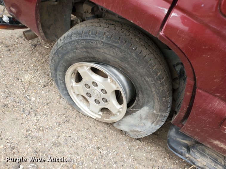 image for item DI4773 2002 Chevrolet Tahoe  SUV