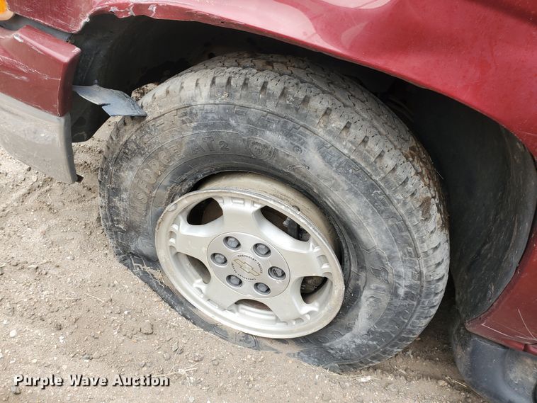 image for item DI4773 2002 Chevrolet Tahoe  SUV