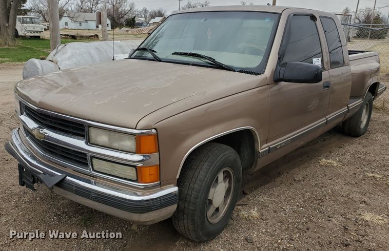 image for item DI4774 1997 Chevrolet C1500  Ext. Cab pickup truck