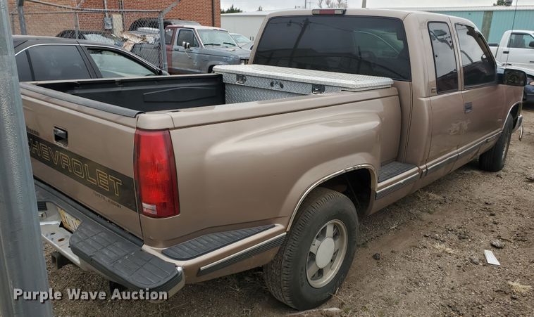 image for item DI4774 1997 Chevrolet C1500  Ext. Cab pickup truck