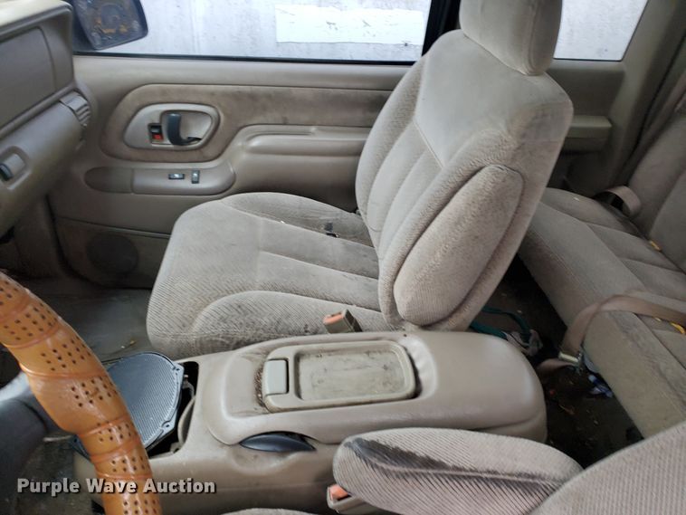 image for item DI4774 1997 Chevrolet C1500  Ext. Cab pickup truck