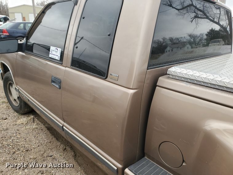 image for item DI4774 1997 Chevrolet C1500  Ext. Cab pickup truck