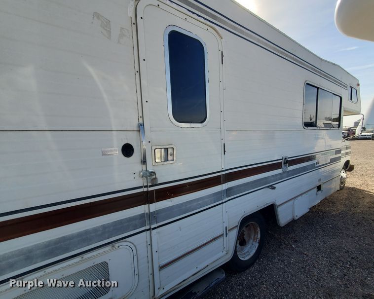 image for item DI5001 1978 Winnebago Istaca  RV