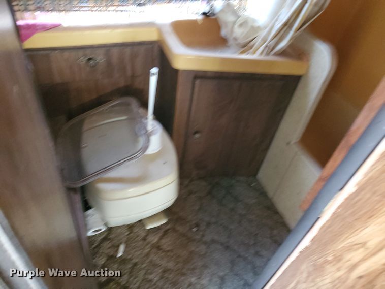 image for item DI5001 1978 Winnebago Istaca  RV