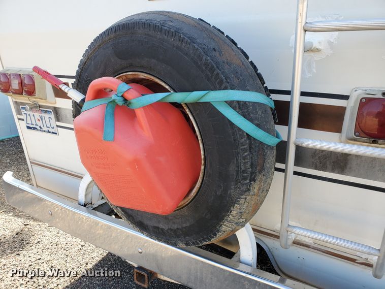 image for item DI5001 1978 Winnebago Istaca  RV