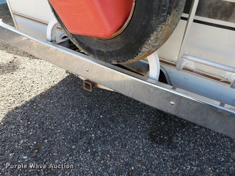 image for item DI5001 1978 Winnebago Istaca  RV