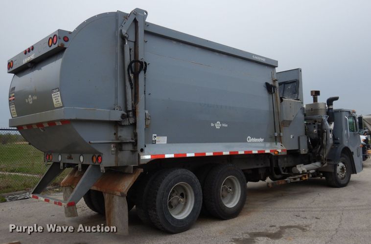 image for item DI6526 2013 Mack LE600  refuse truck