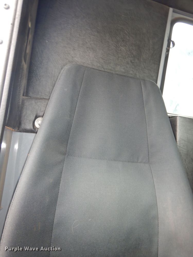 image for item DI6526 2013 Mack LE600  refuse truck