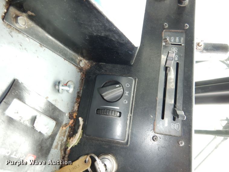 image for item DI6526 2013 Mack LE600  refuse truck